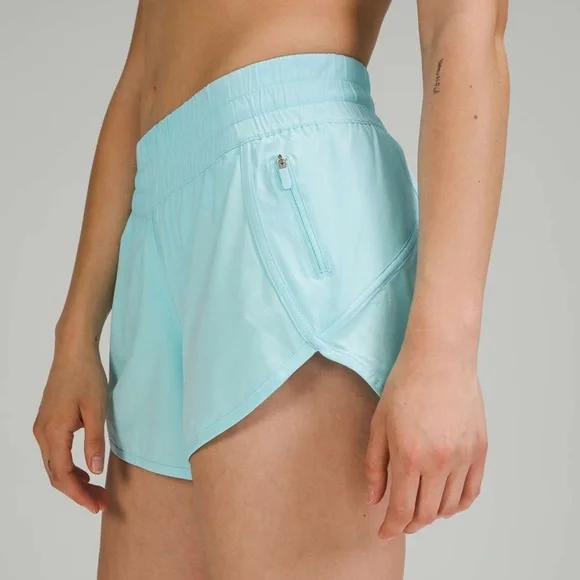 Lululemon Tracker Short 4” in Icing Blue SZ 4 EUC - Picture 2 of 6